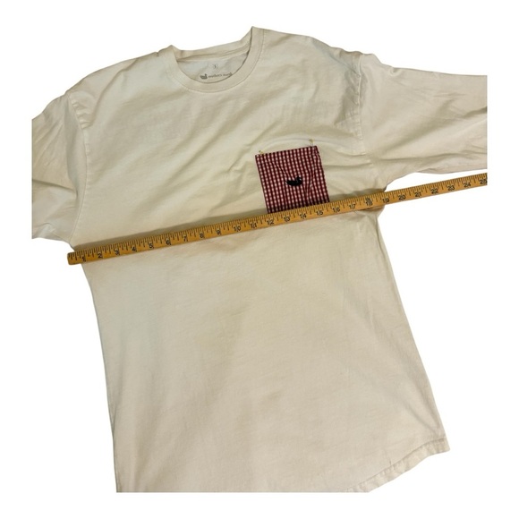 Southern Marsh Cream Long Sleeve Tee with Red Pocket - Picture 4 of 5